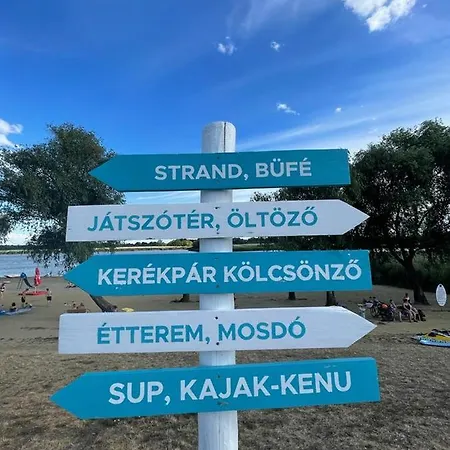 Favorite * Poroszló