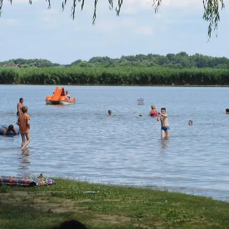 Favorite * Poroszló